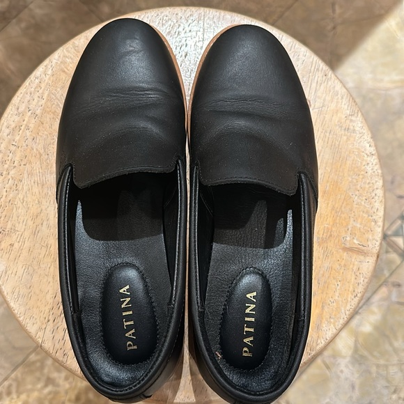 Rounded Leather Loafer - like new - Picture 6 of 6